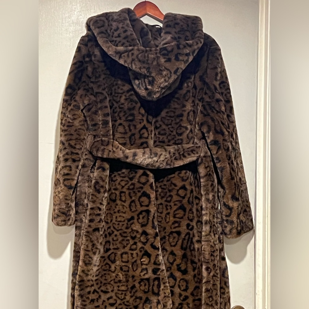 Rebecca Minkoff hooded Leopard Print Faux Fur Coat size L - Picture 3 of 3